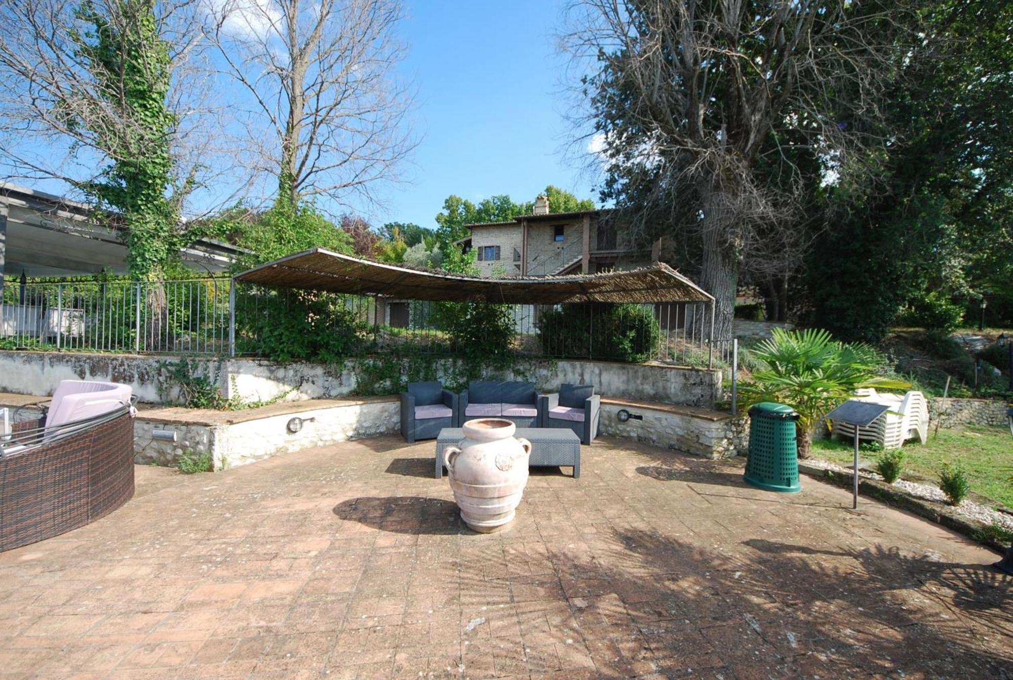 Gasthaus Spoleto By The Pool Exterior foto