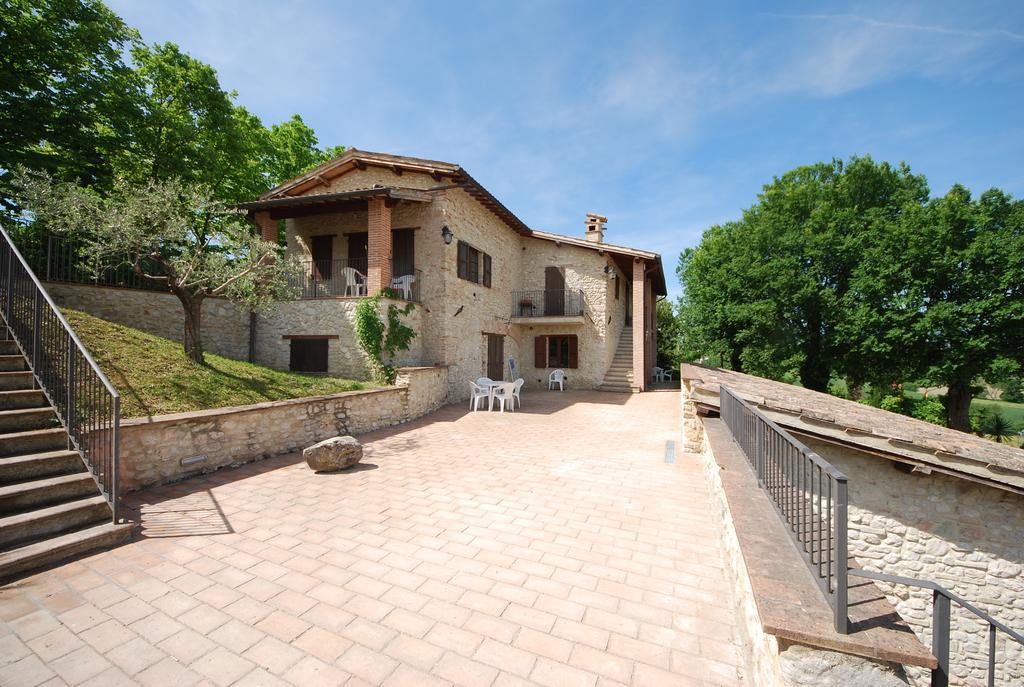 Gasthaus Spoleto By The Pool Exterior foto